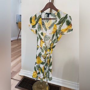 Banana wrap dress